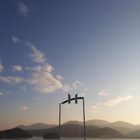 Tongyeong Bridge Hotel Екстериор снимка