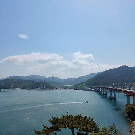 Tongyeong Bridge Hotel Екстериор снимка