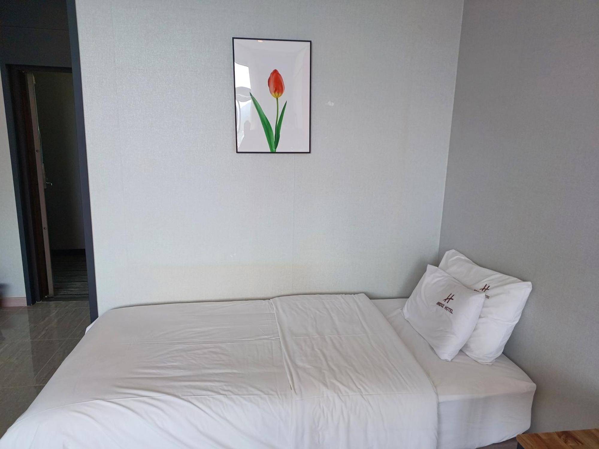 Tongyeong Bridge Hotel Екстериор снимка