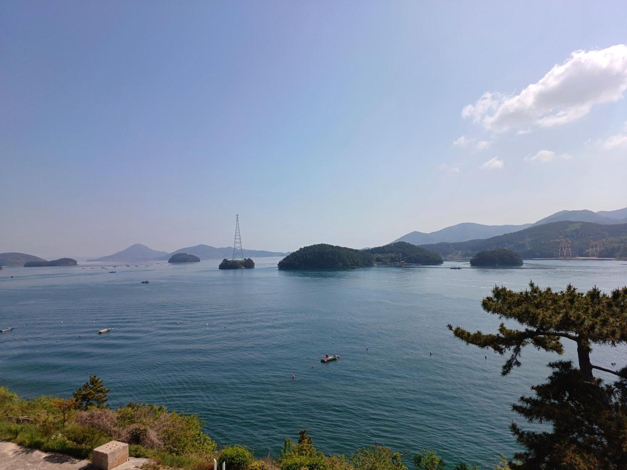 Tongyeong Bridge Hotel Екстериор снимка